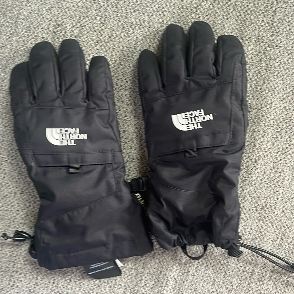 NORTH FACE YOUTH GLOVES